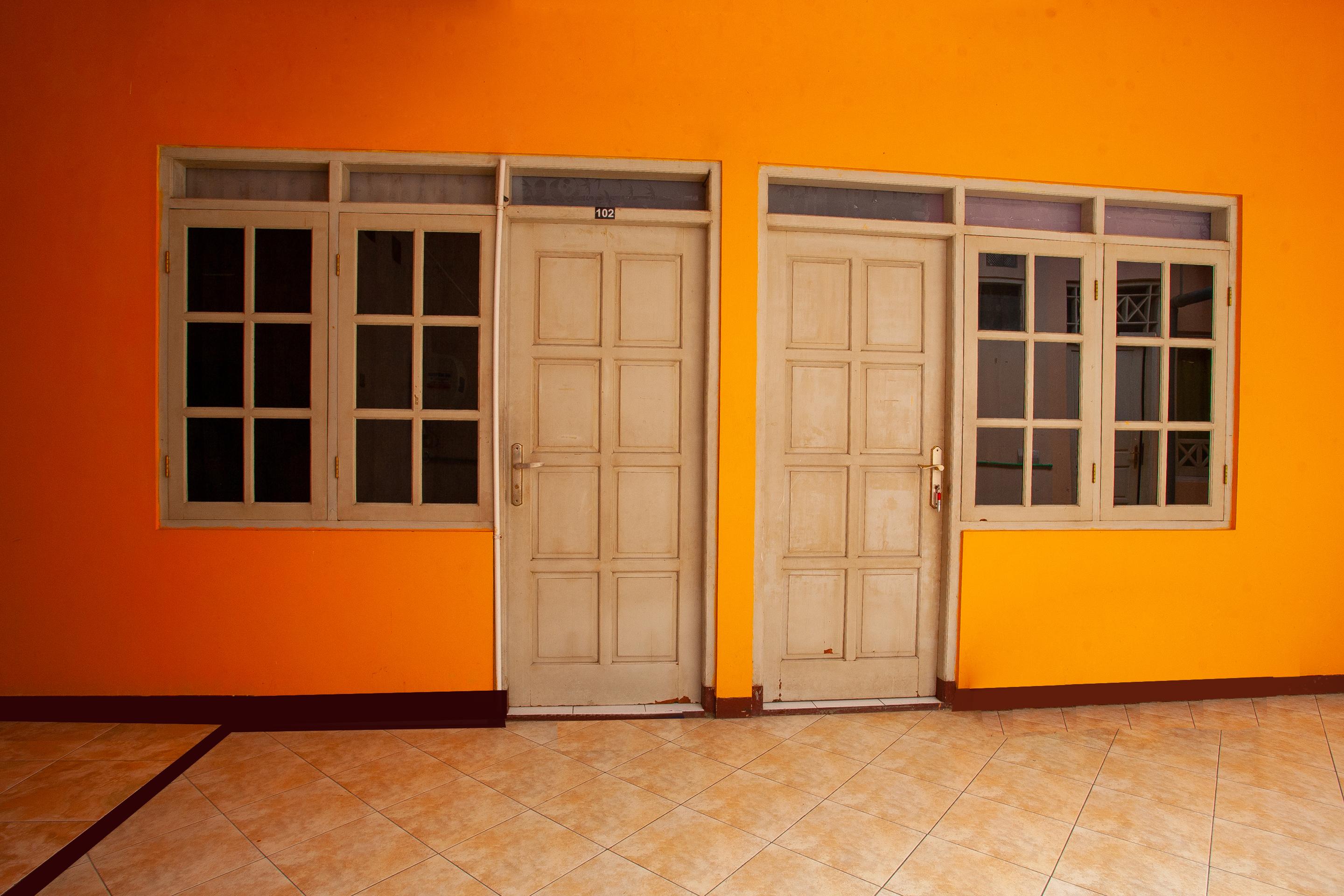 Hotel Spot On 2697 Homy House Semarang Esterno foto